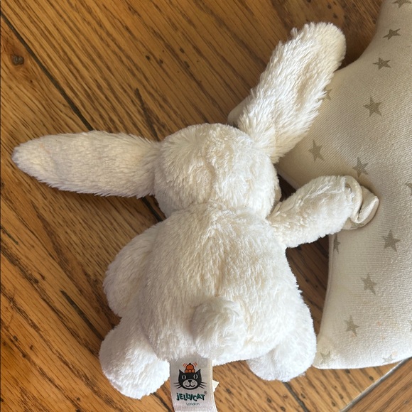 Jellycat Bashful Bunny Star Musical Pull - Picture 8 of 11